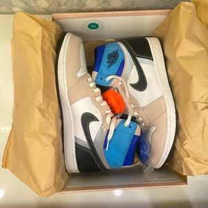 Jordan 1 retro high OG prototypes. Basically new, but lightly USED.